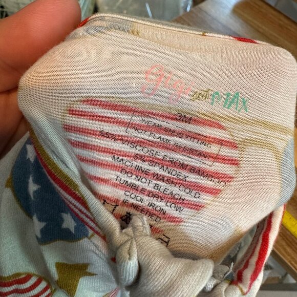 GIGI & MAX bamboo soft aviator red, white & blue print sleeper size 3 months - Picture 3 of 6